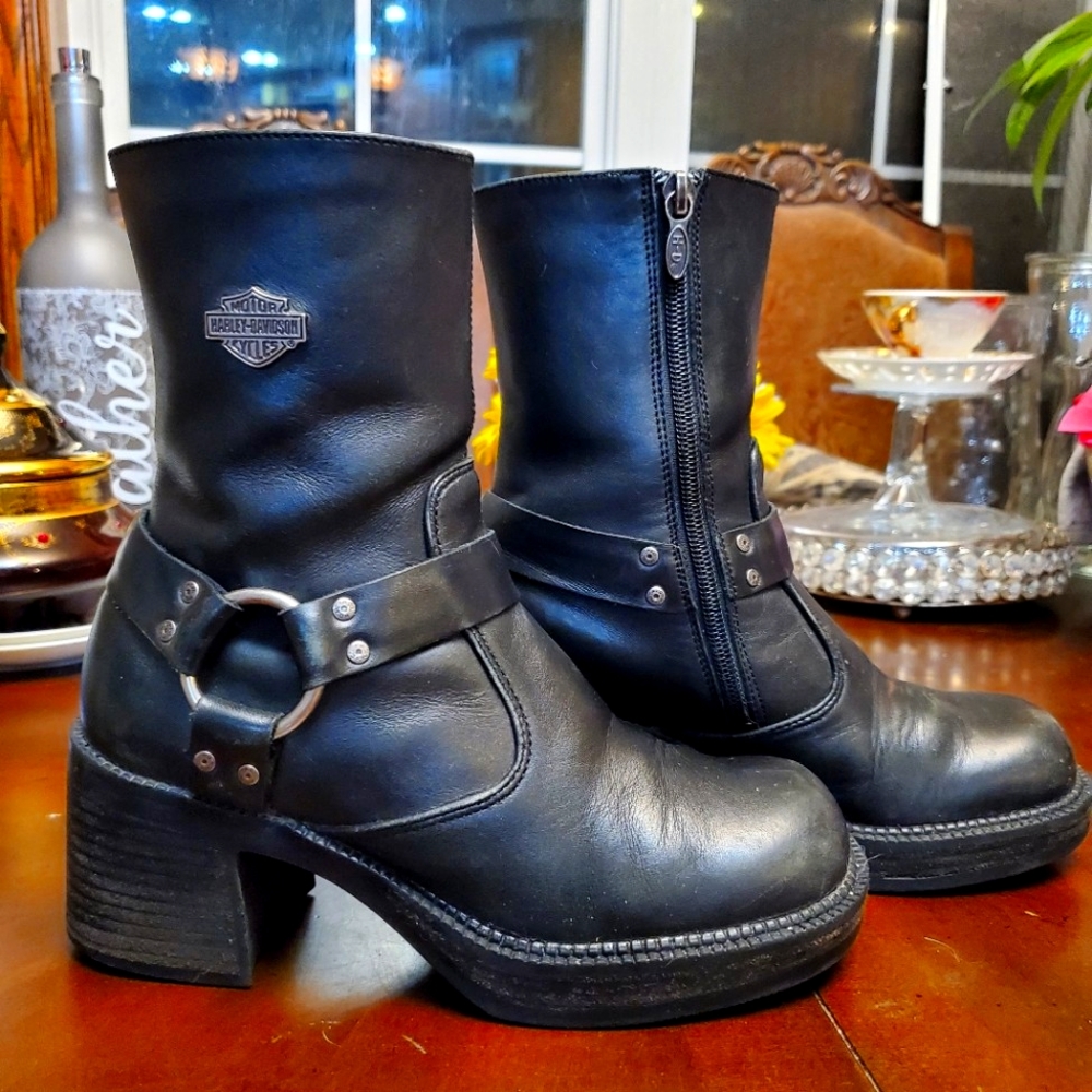 WOMENS HARLEY DAVIS BOOTS SZ 6